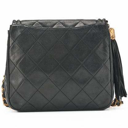 CHANEL Shoulder Bag Matelasse Outside Flap Fringe Chain Shoulder Lambskin Black Gold-Tone Hardware Pre-Owned - Vintage La Charme
