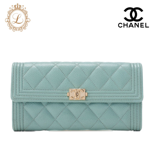 CHANEL Boy Chanel Matelasse Bi-Fold Long Wallet Caviar Skin Mint Green Gold-Tone Hardware Pre-Owned - Vintage La Charme