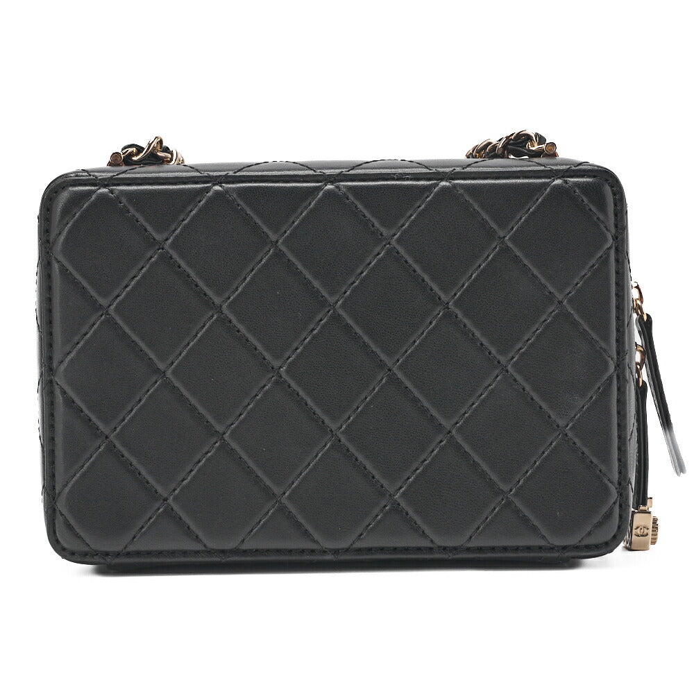 CHANEL Chain Shoulder Bag Matelasse Camera Bag Lambskin Black Gold-Tone Hardware Pre-Owned - Vintage La Charme