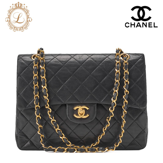 CHANEL Chain Shoulder Bag Matelasse Double Flap Lambskin Black Gold-Tone Hardware Pre-Owned - Vintage La Charme