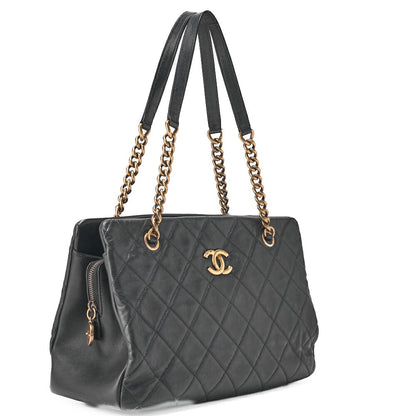 CHANEL Chanel Shoulder Bag Matelasse Calfskin Black Coco Mark (Gold Fittings) Women's [Used] - Vintage La Charme