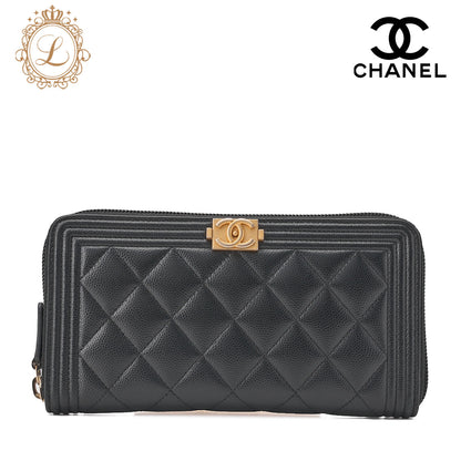 CHANEL Boy Chanel Matelasse Round Long Wallet Caviar Skin Black Gold-Tone Hardware Pre-Owned - Vintage La Charme