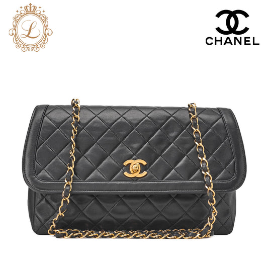 CHANEL Shoulder Bag Matelasse Design Flap Chain Shoulder Lambskin Black Gold-Tone Hardware Pre-Owned - Vintage La Charme