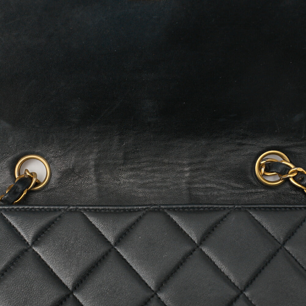CHANEL Chain Shoulder Bag Matelasse Lambskin Black Gold-Tone Hardware Pre-Owned - Vintage La Charme