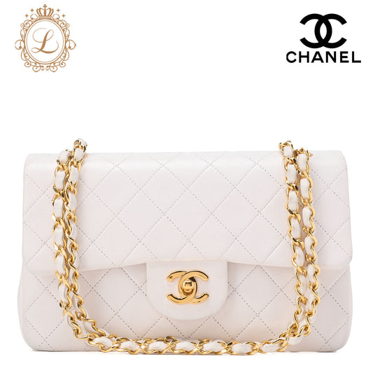 CHANEL Shoulder Bag Matlasse Double Flap 23cm Chain Shoulder Lambskin White Gold-Tone Hardware, Pre-Owned