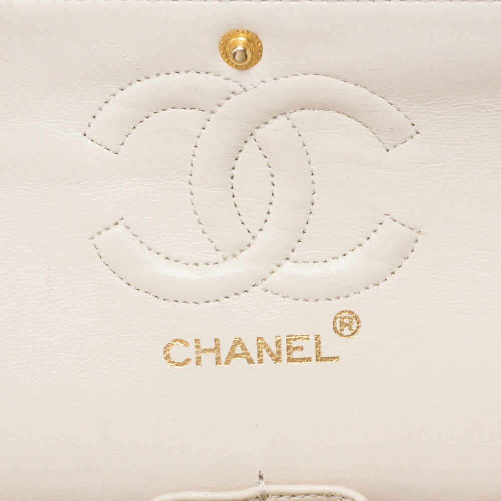 CHANEL Shoulder Bag Matlasse Double Flap 23cm Chain Shoulder Lambskin White Gold-Tone Hardware, Pre-Owned