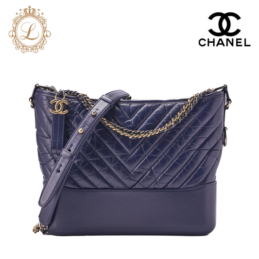 CHANEL Chain Shoulder Bag Matelassé Gabrielle de Chanel Navy Silver  Gold-Tone Hardware, Pre-Owned