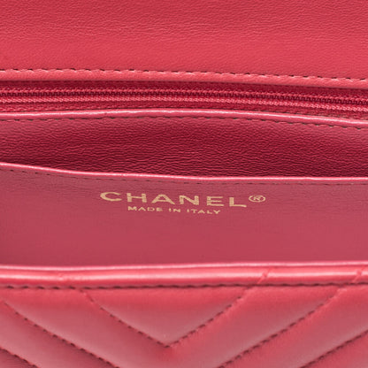 CHANEL Chain Shoulder Bag Mini Matrasse 17cm Lambskin V-Stitch Red Single Flap Turnlock Gold-Tone Hardware, Pre-Owned