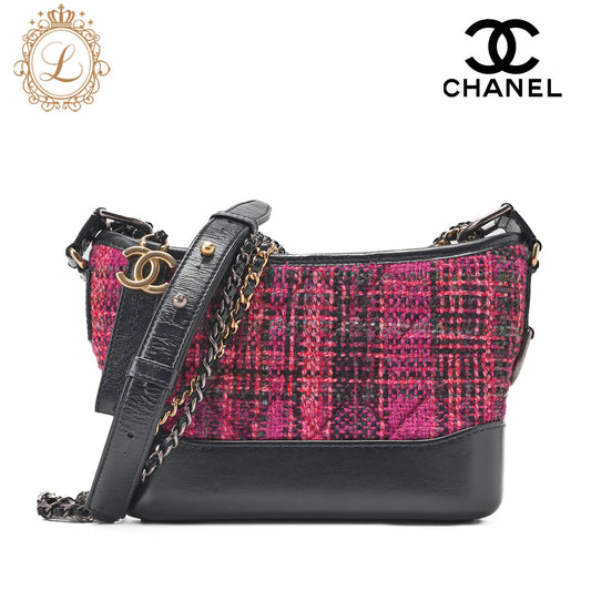 CHANEL Chain Shoulder Bag Matlasse Gabrielle de Chanel Silver�~ Gold Fittings Women's [Used] [Free Shipping]