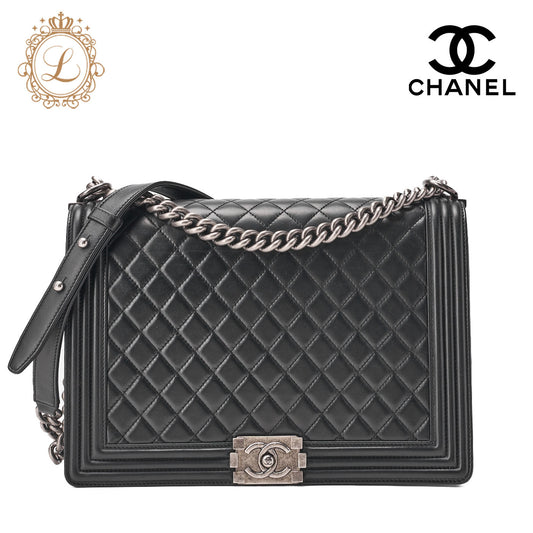 CHANEL Boy Chanel Matlasse Chain Shoulder Lambskin Large Size Silver Fittings Women's Bag High Brand [Used] [Free Shipping]