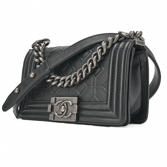 CHANEL Boy Chanel Diamond Stitch Chain Shoulder Calfskin Black Mini Size Silver-Tone Hardware, Pre-Owned