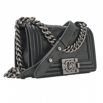 CHANEL Boy Chanel Diamond Stitch Chain Shoulder Calfskin Black Mini Size Silver-Tone Hardware, Pre-Owned