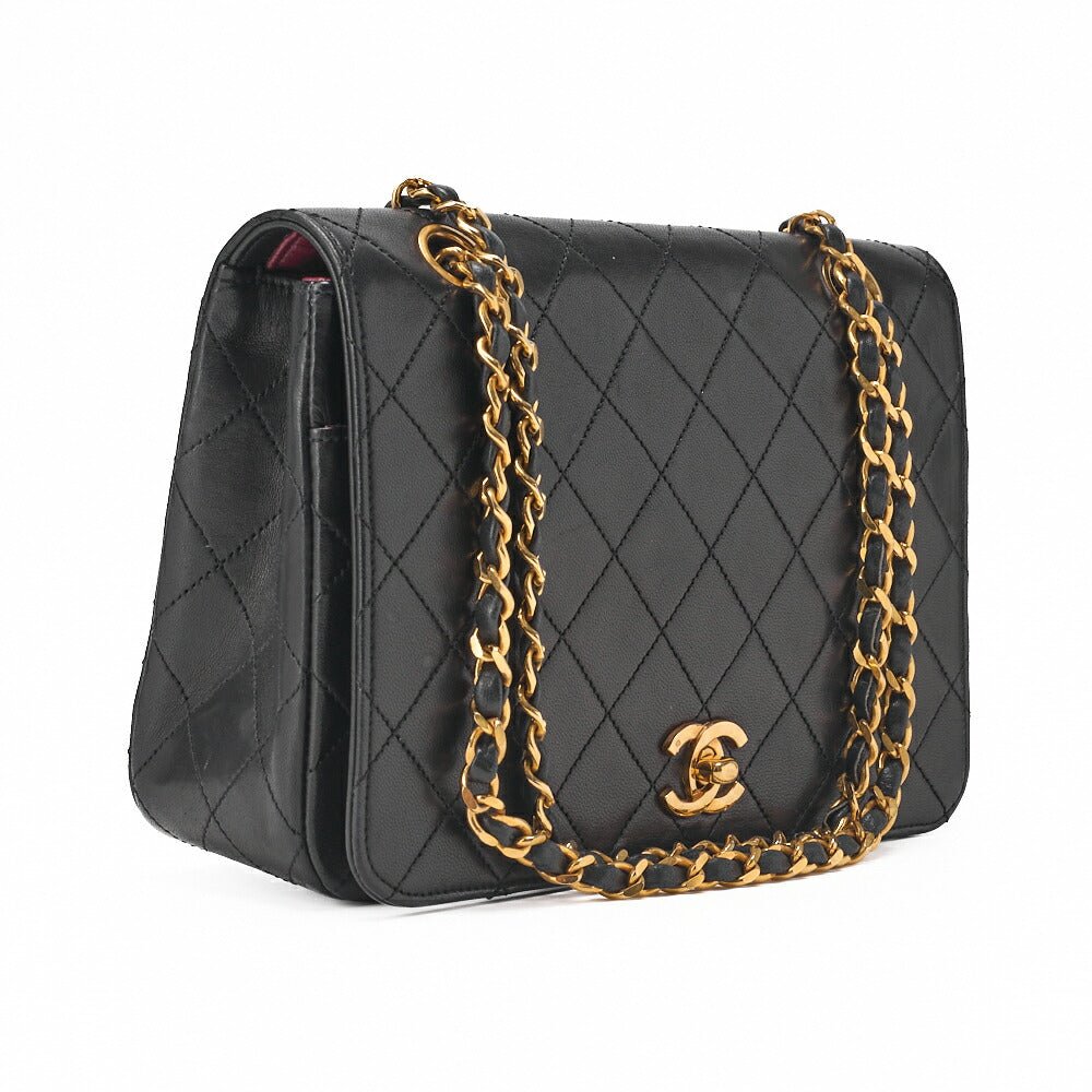 CHANEL Shoulder Bag Matelasse Lambskin Black Gold-Tone Hardware, Pre-Owned