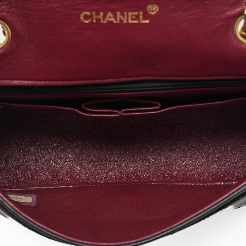 CHANEL Shoulder Bag Matelasse Lambskin Black Gold-Tone Hardware, Pre-Owned