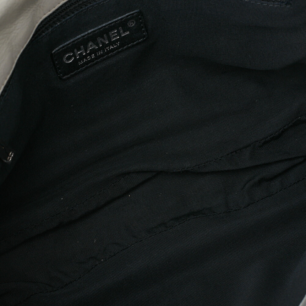 CHANEL Matelasse Luxury Chain Shoulder Bag Vintage Calf White Silver-Tone Hardware, Pre-Owned