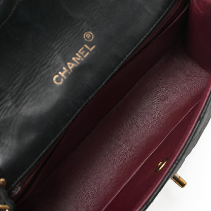 CHANEL Chain Shoulder Bag  Matelasse Lambskin Black Round Flap Turnlock Gold-Tone Hardware, Pre-Owned
