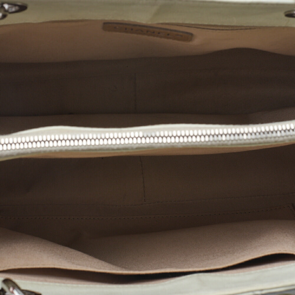 CHANEL Tote Bag  Matelasse Caviar Skin White Double Chain GST Silver-Tone Hardware, Pre-Owned