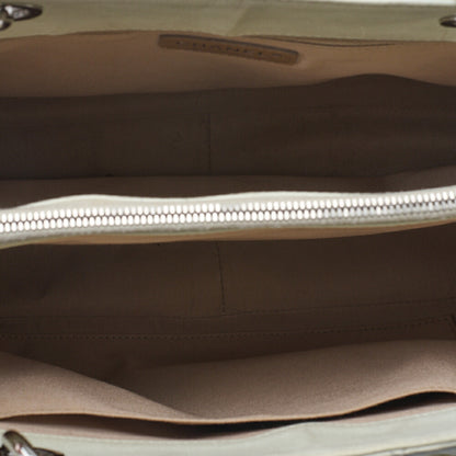 CHANEL Tote Bag  Matelasse Caviar Skin White Double Chain GST Silver-Tone Hardware, Pre-Owned