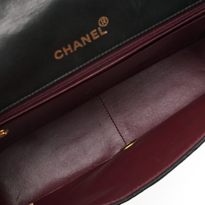 シャネル ショルダーバッグ マトラッセ ラムスキン ダイアナ25cm フラップ チェーンショルダー 黒 ゴールド金具 中古品