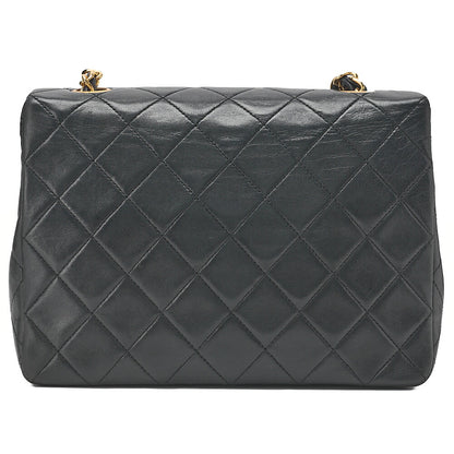 CHANEL Matelasse 20cm Turnlock Chain Shoulder Lambskin Black Gold-Tone Hardware, Pre-Owned