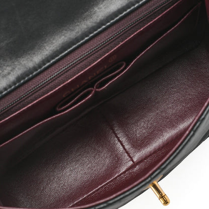 CHANEL Matelasse 20cm Turnlock Chain Shoulder Lambskin Black Gold-Tone Hardware, Pre-Owned