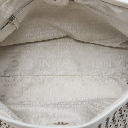 CHANEL Caviar Skin Shoulder Bag Braided Chain Tote Leather Coco Charm White Silver-Tone Hardware, Pre-Owned