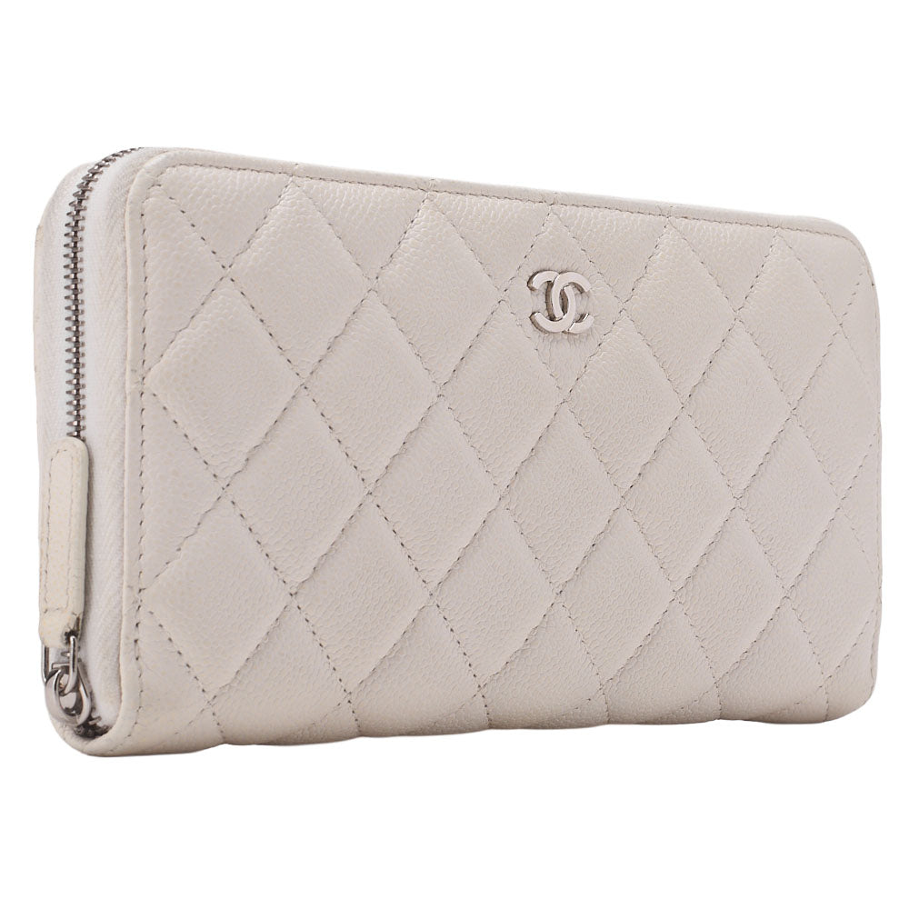 CHANEL Matelasse Round Long Wallet Caviar Skin White Silver-Tone Hardware, Pre-Owned