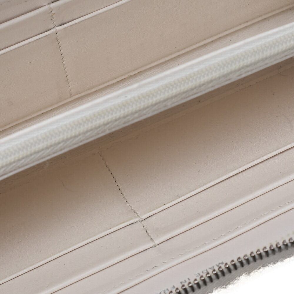 CHANEL Matelasse Round Long Wallet Caviar Skin White Silver-Tone Hardware, Pre-Owned