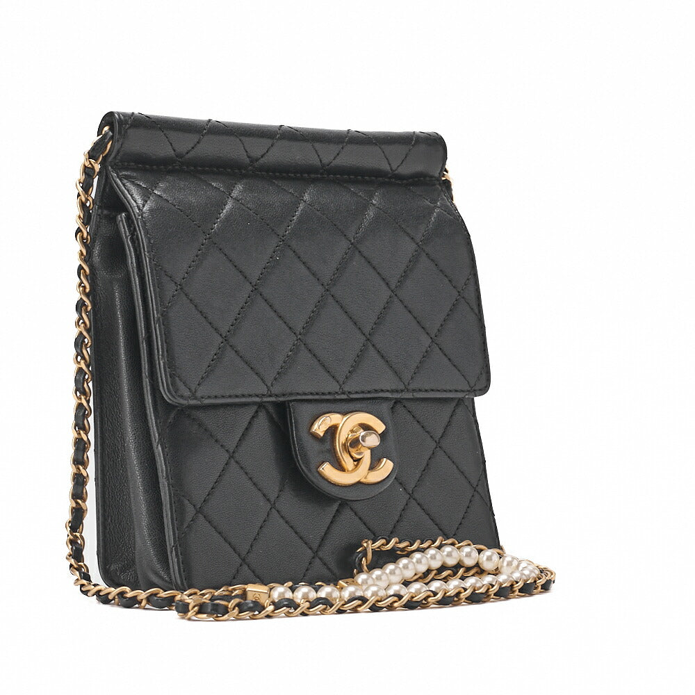 CHANEL Chain Shoulder Matelasse Pearl Chain Chain Wallet Lambskin Black Gold-Tone Hardware, Pre-Owned