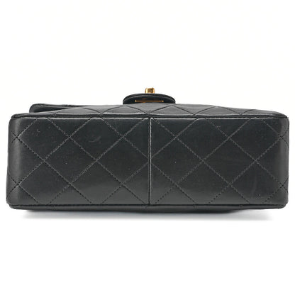 CHANEL Matelasse Single 20cm Chain Shoulder Lambsky Black Gold-Tone Hardware, Pre-Owned