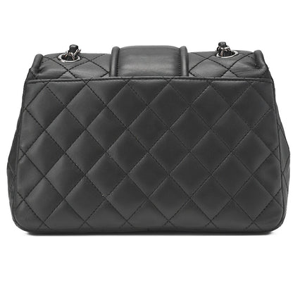シャネル ラムスキン マトラッセ ココマーク シングルチェーンショルダーバッグ 黒 シルバー金具 中古