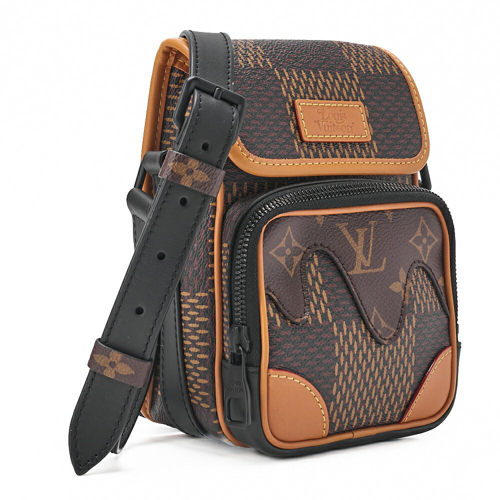 LOUIS VUITTON Louis Vuitton Damier Giant Amazon NIGO Collaboration Messenger N40357 Brown Black-Tone Hardware, Pre-Owned