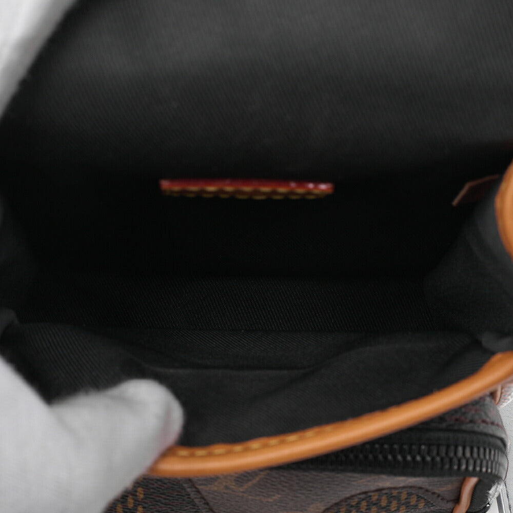 LOUIS VUITTON Louis Vuitton Damier Giant Amazon NIGO Collaboration Messenger N40357 Brown Black-Tone Hardware, Pre-Owned