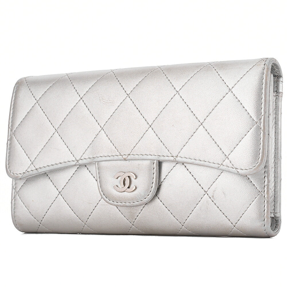 CHANEL Matelasse Bi-Fold Long Wallet Lambskin Silver -Tone Hardware, Pre-Owned