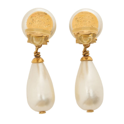 CHANEL Earrings 97P GP x Faux Pearl Gold Gold-Tone Hardware, Pre-Owned