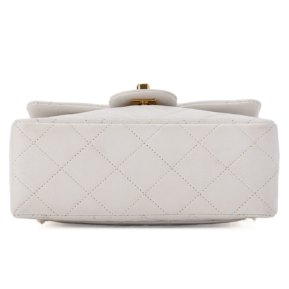 CHANEL Chain Shoulder Bag Mini Matrasse 17cm Lambskin White Single Flap Turnlock Gold-Tone Hardware, Pre-Owned