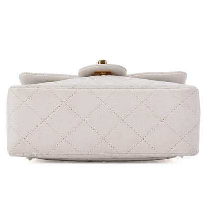 CHANEL Chain Shoulder Bag Mini Matrasse 17cm Lambskin White Single Flap Turnlock Gold-Tone Hardware, Pre-Owned