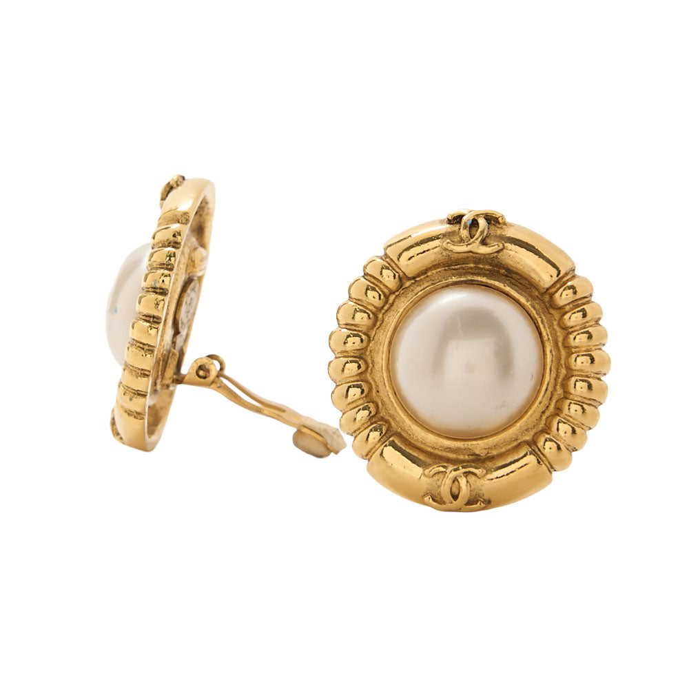CHANEL シャネル イヤリング 23 GP フェイクパール ゴールド ゴールド金具 中古