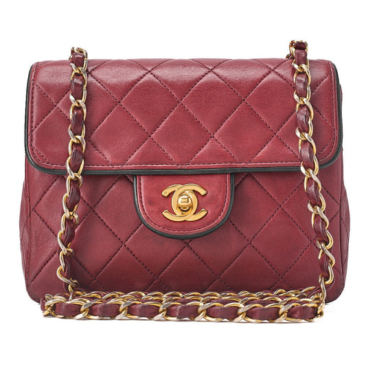CHANEL Chain Shoulder Bag Minima Telass? 17cm Lambskin Red x Black Gold-Tone Hardware, Pre-Owned