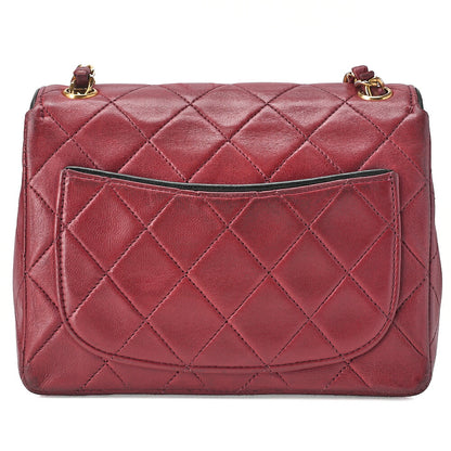 CHANEL Chain Shoulder Bag Minima Telass? 17cm Lambskin Red x Black Gold-Tone Hardware, Pre-Owned