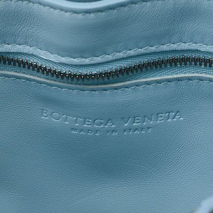BOTTEGA VENETA イントレチャート ラムスキン パデッドカセット ショルダーバッグ スカイブルー シルバー金具 中古品