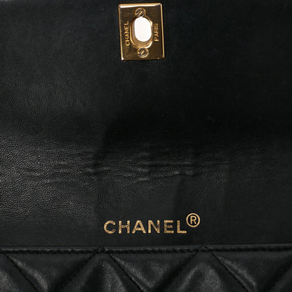 CHANEL チェーンショルダーバッグ マトラッセデザイン フラップ シングル ラムスキン ブラック ゴールド金具, 中古品