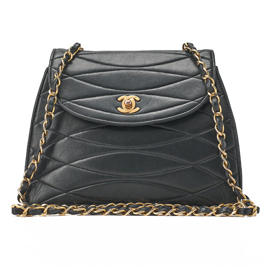 CHANEL Shoulder Bag Wave Stitching Round Flap Chain Shoulder Lambskin Black Gold-Tone Hardware, Pre-Owned