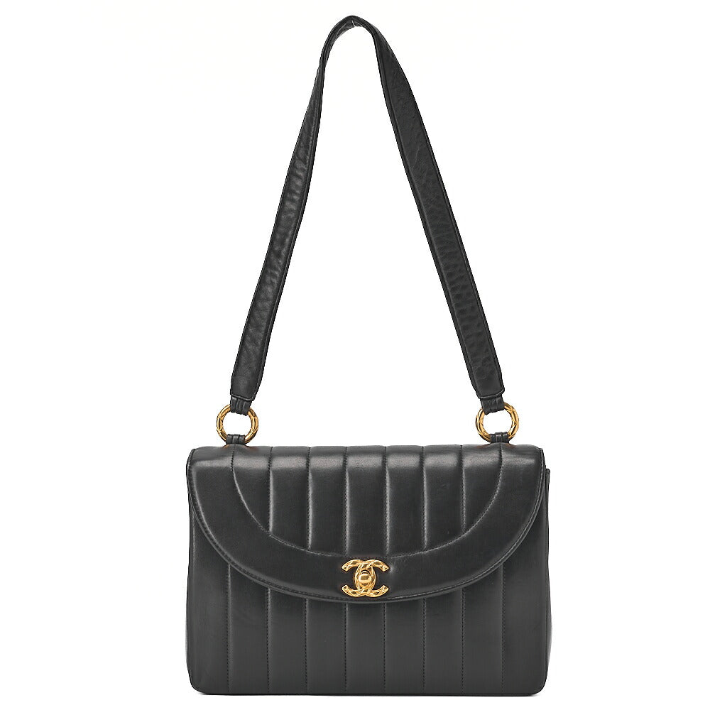CHANEL マドモアゼル ラウンド フラップ ターンロック ショルダーバッグ ラムスキン ブラック ゴールド金具、中古品