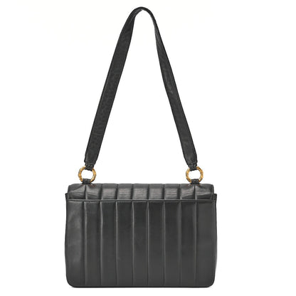 CHANEL マドモアゼル ラウンド フラップ ターンロック ショルダーバッグ ラムスキン ブラック ゴールド金具、中古品