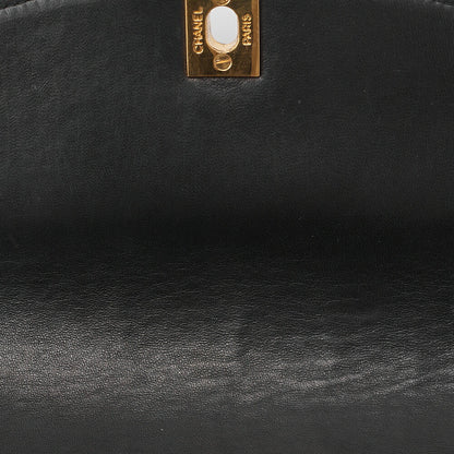 CHANEL マドモアゼル ラウンド フラップ ターンロック ショルダーバッグ ラムスキン ブラック ゴールド金具、中古品