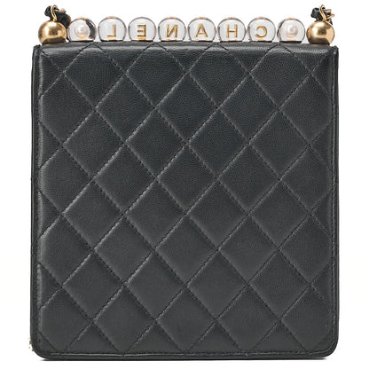 シャネル チェーンショルダー CCロゴ ミニマトラッセ パールチェーンウォレット ラムスキン 黒 ゴールド金具 中古品