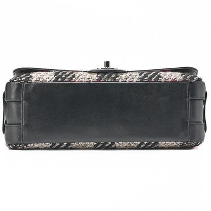 シャネル マトラッセ シングル フラップ チェーンショルダー ツイード x レザー 黒 x バイカラー金具 中古品
