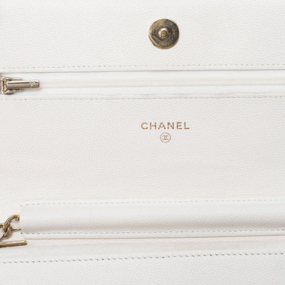 CHANEL マトラッセ チェーンウォレット キャビアスキン ホワイト ゴールド金具 中古品