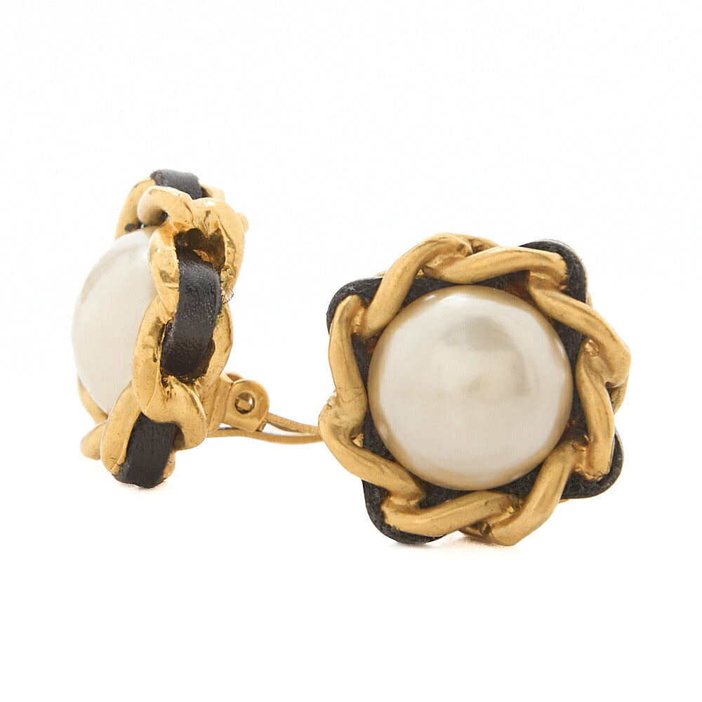 CHANEL Chain Pattern Faux Pearl Earrings 93A GP x Lambskin Gold Gold Plated-Tone Hardware, Pre-Owned